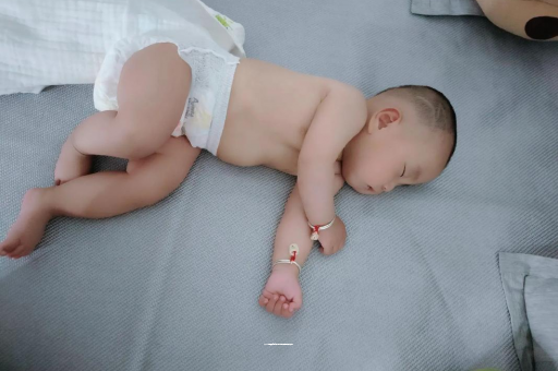 芜湖六个月宝宝眼睛散光