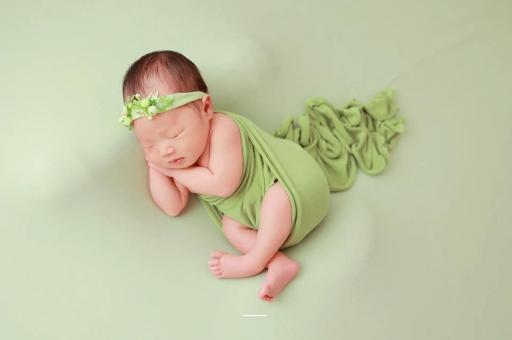 芜湖宝宝边吃边拉正常吗 芜湖宝宝边吃边拉正常吗